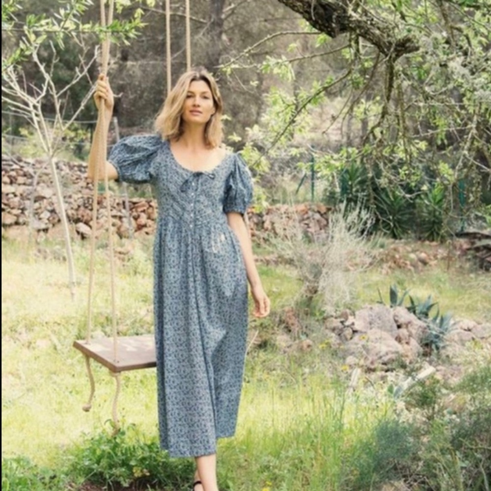 Doen Floral Blue Midi Dress